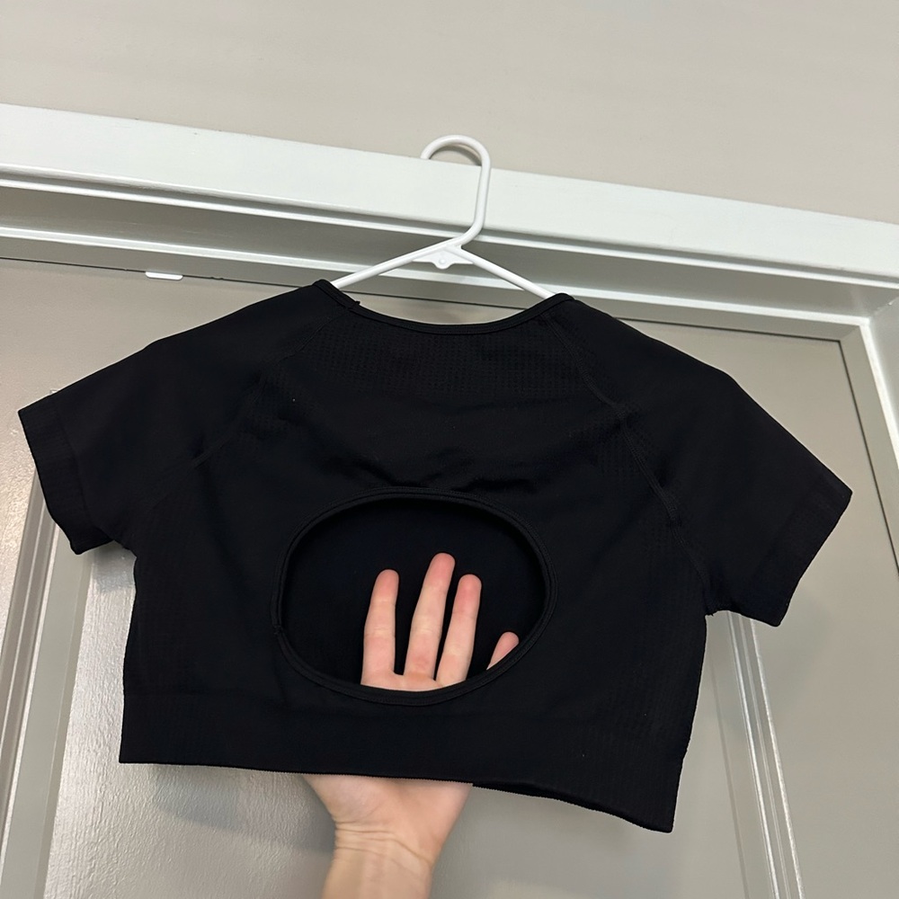 Black Athletic Crop Top